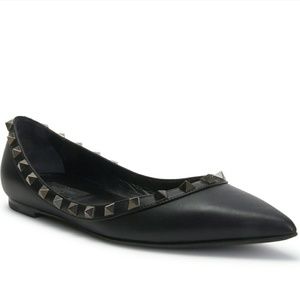 VALENTINO

Rockstud Black Leather Ballet Flat